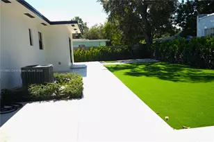 53 NW 68th St, Miami, FL 33150 - Photo 45