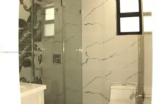 53 NW 68th St, Miami, FL 33150 - Photo 33