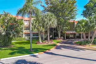 16475 Golf Club Rd, Weston, FL 33326 - Photo 39