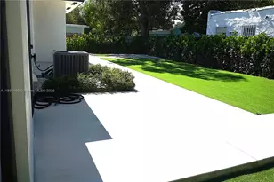 53 NW 68th St, Miami, FL 33150 - Photo 37