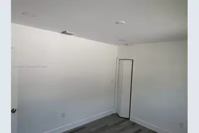 1691 NE 177th St, North Miami Beach, FL 33162 - Photo 15