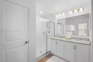 915 Overpool Ave, Davenport, FL 33896 - Photo 17