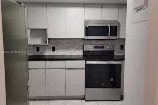 120 Royal Pk Dr, Oakland Park, FL 33309 - Photo 9