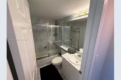 800 Claughton Island Dr #703, Miami, FL 33131 - Photo 15