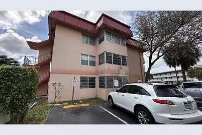 19001 NE 14th Ave #145, Miami, FL 33179 - Photo 3