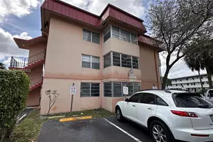 19001 NE 14th Ave, Miami, FL 33179 - Photo 3