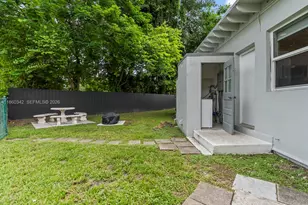 201 Flagler Dr, Miami Springs, FL 33166 - Photo 21