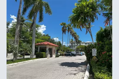55 Ocean Lane Dr #4020, Key Biscayne, FL 33149 - Photo 3