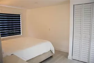 295 NE 150th St, Miami, FL 33161 - Photo 23