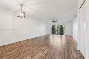 195 Lakeview Dr, Weston, FL 33326 - Photo 9