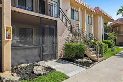 195 Lakeview Dr #105, Weston, FL 33326 - Photo 5