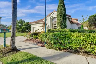 1485 W Lacosta Dr W, Pembroke Pines, FL 33027 - Photo 3