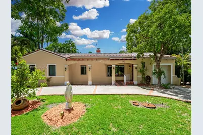 50 De Leon Dr, Miami Springs, FL 33166 - Photo 1