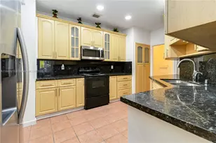 1958 NW 100th Ave, Pembroke Pines, FL 33024 - Photo 13