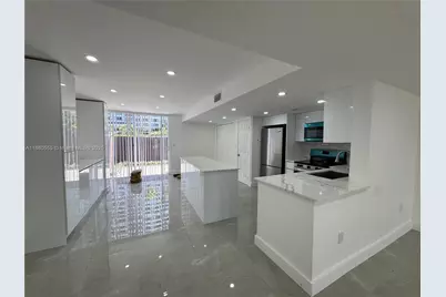 2318 NE 7th St #34, Hallandale Beach, FL 33009 - Photo 9