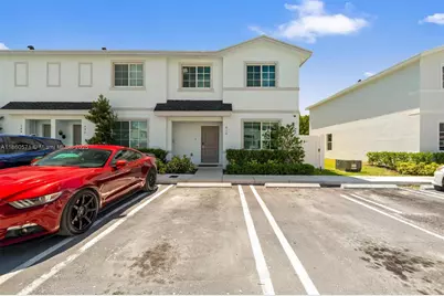 610 NW 11th Ave, Florida City, FL 33034 - Photo 1