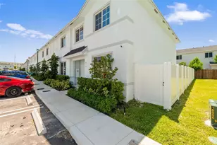 610 NW 11th Ave, Florida City, FL 33034 - Photo 13