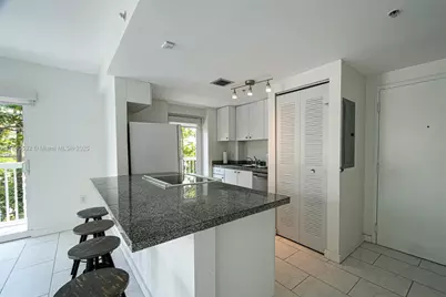 2740 SW 28th Ter #201, Miami, FL 33133 - Photo 3