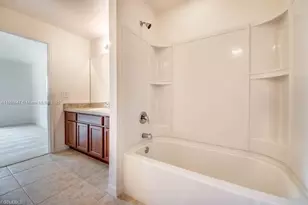 747 Center Lake St, Other City - In The State Of Florida, FL 33974 - Photo 5