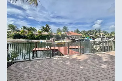 1141 Waterside Ln, Hollywood, FL 33019 - Photo 1