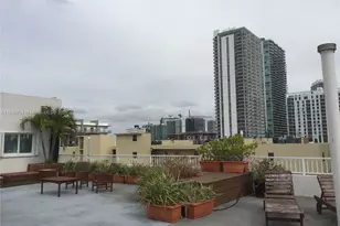 677 NE 24th St, Miami, FL 33137 - Photo 15