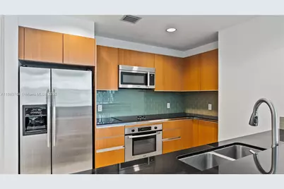 1050 Brickell Ave #2620, Miami, FL 33131 - Photo 7