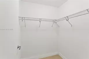 1050 Brickell Ave, Miami, FL 33131 - Photo 13