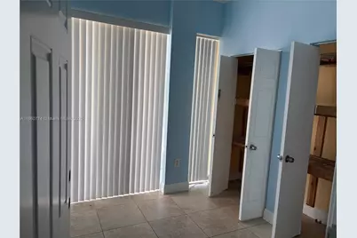 8302 NW 103rd St, Hialeah Gardens, FL 33016 - Photo 19