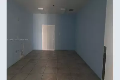 8302 NW 103rd St, Hialeah Gardens, FL 33016 - Photo 15