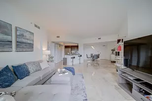 19900 E Country Club Dr, Aventura, FL 33180 - Photo 25
