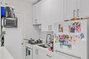 6310 SW 79th St, South Miami, FL 33143 - Photo 5