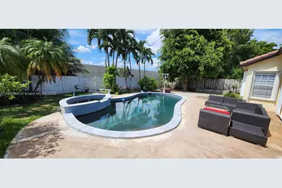 19922 NW 88th Ave, Miami, FL 33018 - Photo 27