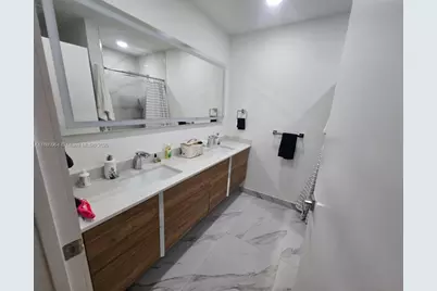 15737 Woodgate Ct #B, Sunrise, FL 33326 - Photo 5