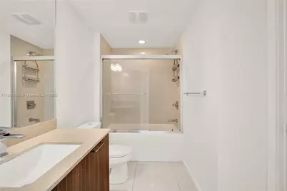 5300 Paseo Blvd #1202, Doral, FL 33166 - Photo 33