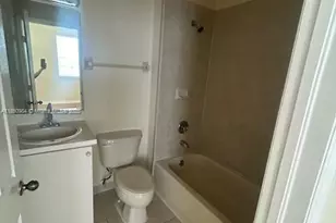 660 SE 2nd St, Homestead, FL 33030 - Photo 9