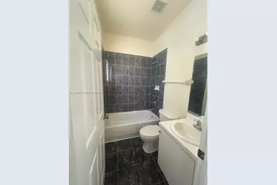 660 SE 2nd St #0, Homestead, FL 33030 - Photo 7