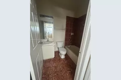 660 SE 2nd St #0, Homestead, FL 33030 - Photo 11