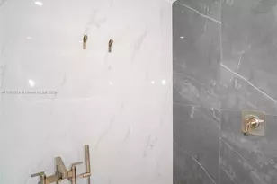 700 NE 24th St, Miami, FL 33137 - Photo 17