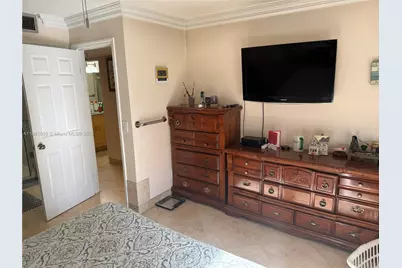 1401 SW 135th Ter #105H, Pembroke Pines, FL 33027 - Photo 17