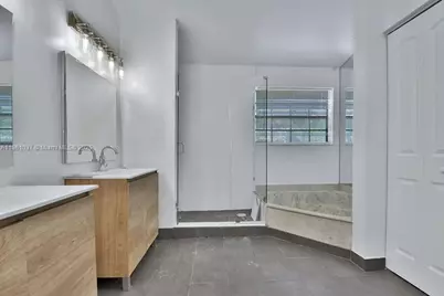 3501 Magellan Cir #636, Aventura, FL 33180 - Photo 5