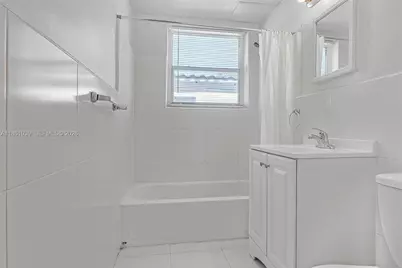 8031 Hawthorne Ave, Miami Beach, FL 33141 - Photo 19