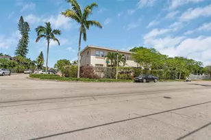 8031 Hawthorne Ave, Miami Beach, FL 33141 - Photo 21