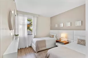 10201 E Bay Harbor Dr, Bay Harbor Islands, FL 33154 - Photo 29