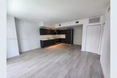 55 SW 9th St #1402, Miami, FL 33130 - Photo 5