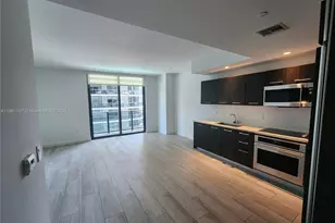 55 SW 9th St, Miami, FL 33130 - Photo 3