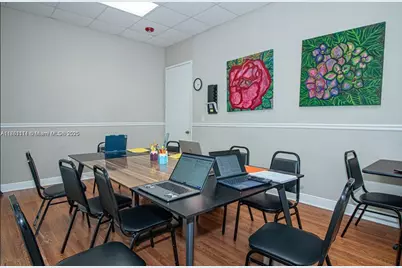 10800 NW 21st St, Sweetwater, FL 33172 - Photo 95