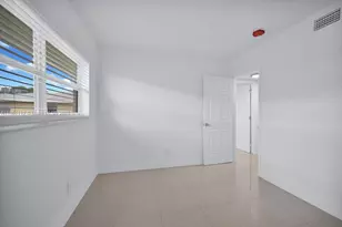 6900 SW 5th St, Margate, FL 33068 - Photo 13