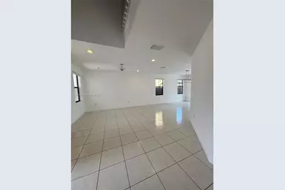 9713 NW 8th Ter, Miami, FL 33172 - Photo 11