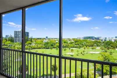 20335 W Country Club Dr #901, Aventura, FL 33180 - Photo 1