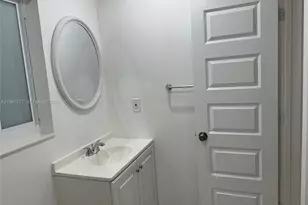 732 SW 6th St, Dania Beach, FL 33004 - Photo 5